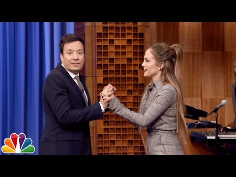 شاهد جنيفر لوبيز ترقص مع جيمي فالون ببرنامج the tonight show