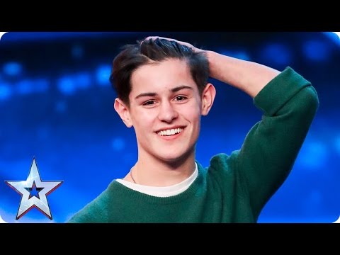 بالفيديو رد فعل متسابق شاهد والده وسط حضور britains got talent