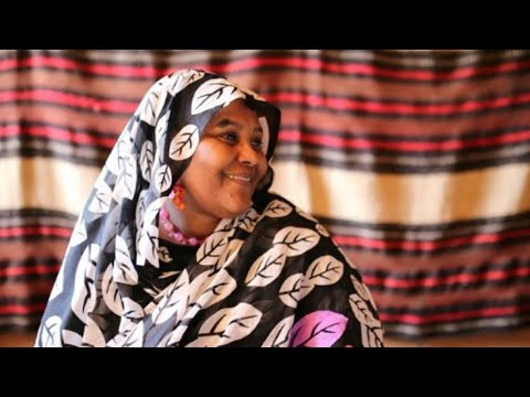 شاهد  اعتقال ابنة زعيم المعارضة السوداني الصادق المهدي