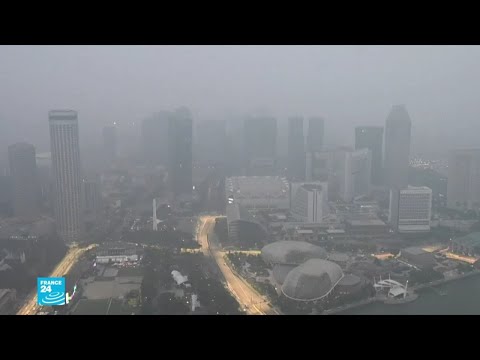 شاهد ضباب سام يغطي جنوب شرق آسيا بسبب حرائق الغابات