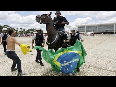 مظاهرات ضد تعيين الرئيس السابق لولا دا سيلفا في منصب حكومي